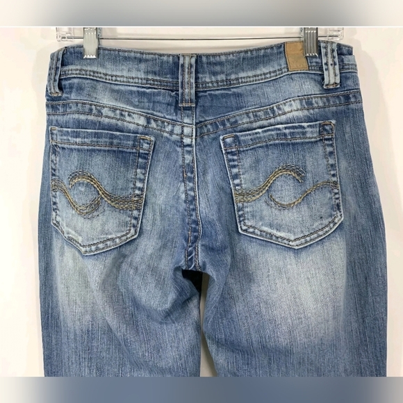 Maurices Morgan New Boot denim jeans size 9/10 reg.  Very nice. - Picture 3 of 7